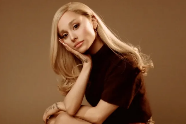 Ariana Grande regresa con ‘Petal’ y prepara su primera gira en siete años