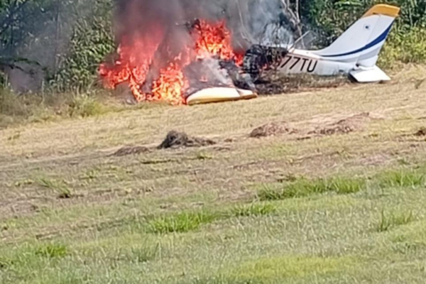 Avioneta se desploma en Dajabón; dos ocupantes sobreviven al impacto