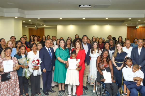 Supérate gradúa primera cohorte en cuidados para personas con discapacidad