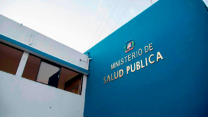 Autoridades llaman a prevenir enfermedades por aguas contaminadas tras intensas lluvias