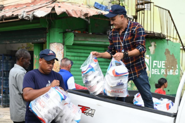 Gobierno asiste a familias afectadas por lluvias con alimentos y operativos de emergencia