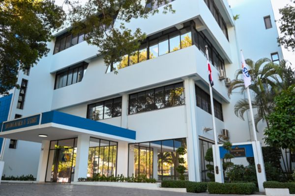 Autoridades alertan sobre coberturas limitadas en seguros frente a fenómenos climáticos