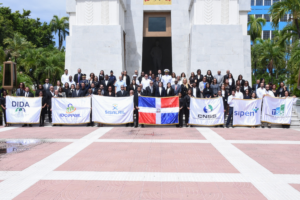 CNSS honra a los padres de la patria con motivo a la Semana de la Seguridad Social25 aniversario de la promulgación de la Ley 87-01