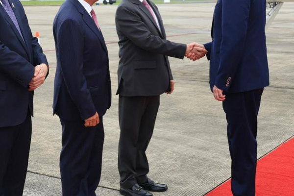 Abinader llega a Panamá para impulsar inversiones y fortalecer liderazgo regional en zonas francas