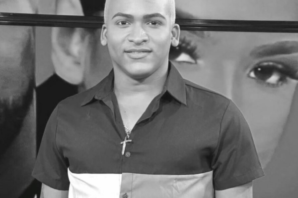 Entre respeto y emotividad, despiden al comunicador Melvin Alexander Vicente Ventura