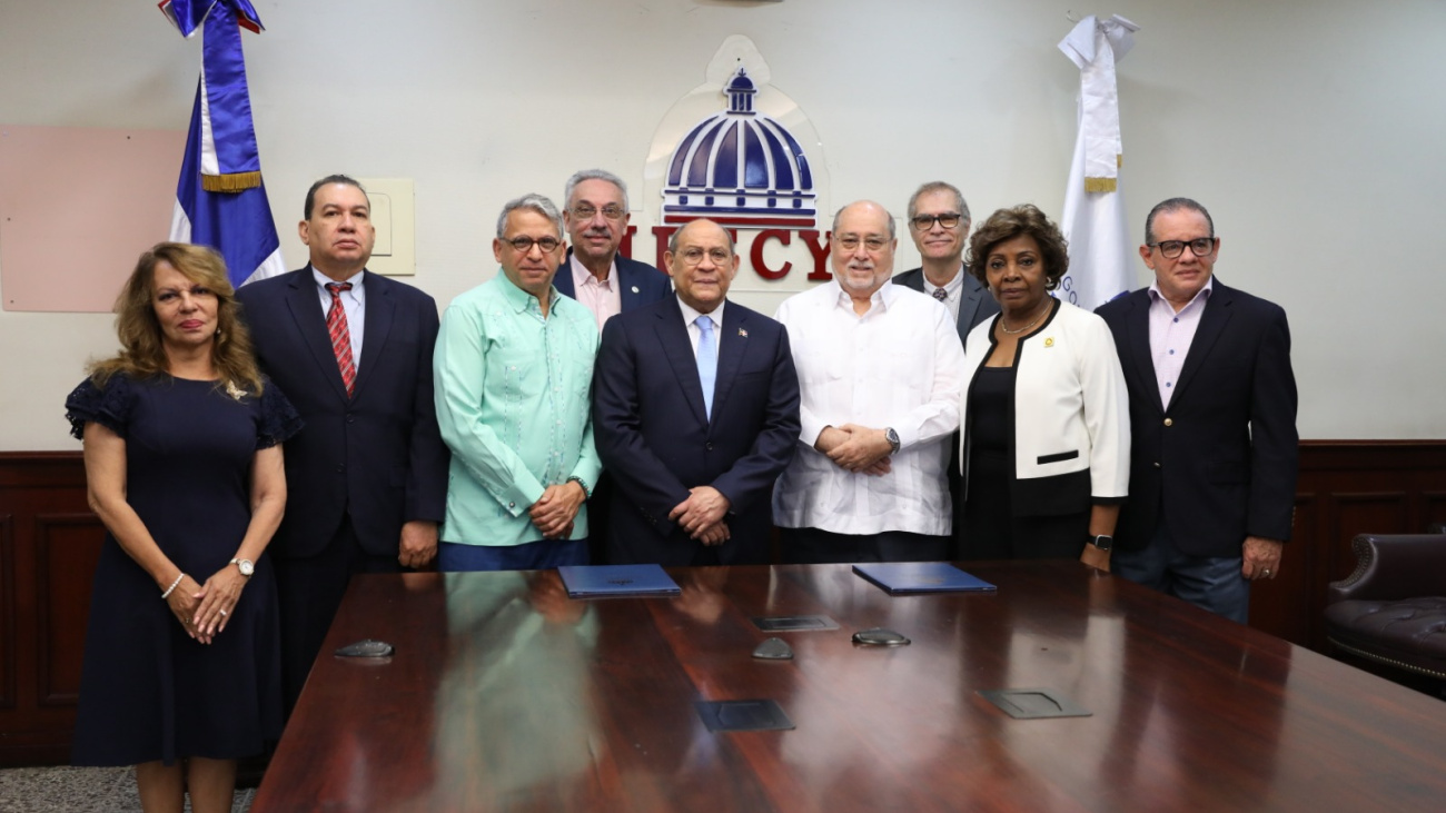 República Dominicana impulsa reconocimiento internacional de sus escuelas de medicina