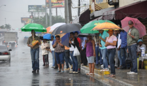 INDOMET alerta sobre cambios bruscos del clima: vaguada y onda tropical provocarán aguaceros y tormentas eléctricas este martes