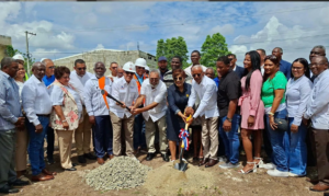 Gobierno inicia construcción de CAIPI y politécnico en Boca Chica para beneficiar a cientos de familias