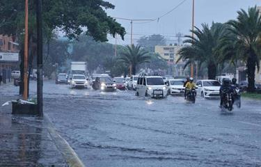 Vaguada y viento húmedo provocarán aguaceros y tormentas en varias provincias del país