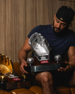Fernando Tatis Jr. conquista el Guante de Platino como mejor defensor de la Liga Nacional