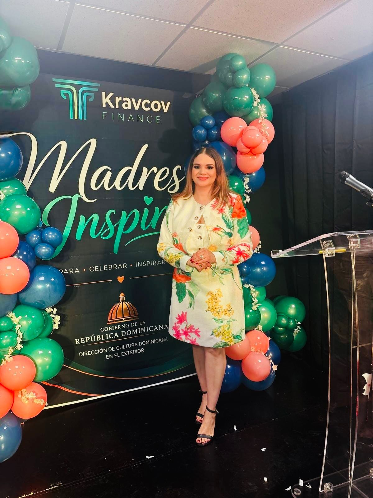 Kravcov Finance celebra con éxito el evento “Madres que Inspiran” en honor al liderazgo y la fortaleza de la mujer