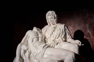 Santiago se transforma en capital del arte con la llegada de la experiencia inmersiva “Miguel Ángel Vivo”