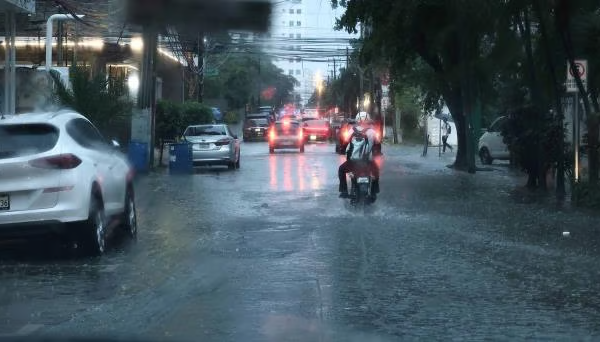 Vaguada seguirá provocando fuertes lluvias y tormentas en gran parte del país