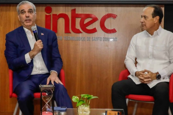 Abinader asegura que prepara al país para garantizar energía estable hasta 2032