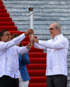 Palacio Nacional marca el inicio oficial del recorrido de la llama centroamericana