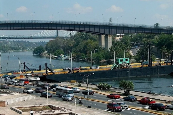 Puente Flotante será cerrado este sábado por maniobra de embarcación