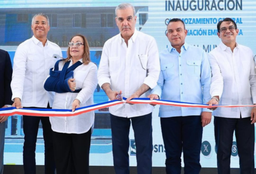 Abinader entrega remozamiento y ampliación del Hospital Periférico Dr. Antonio Trueba en Santiago con inversión superior a RD$103 millones