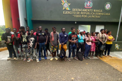 Ejército intercepta vehículo con 14 haitianos en condición migratoria irregular en Montecristi