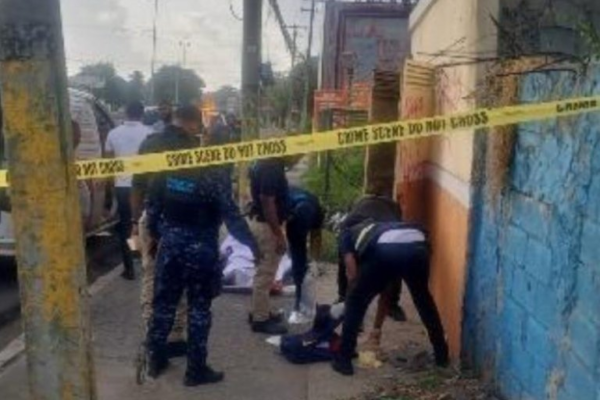 Investigan hallazgo del cuerpo sin vida de una mujer en las inmediaciones de una cabaña en el Distrito Nacional