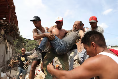 Ascienden a 1,719 los fallecidos por el devastador terremoto en Venezuela