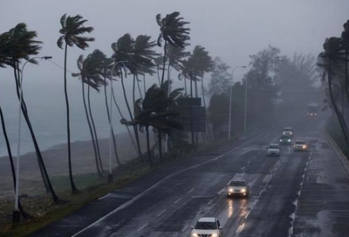 Vaguada y onda tropical provocarán aguaceros y tormentas este martes en gran parte del país