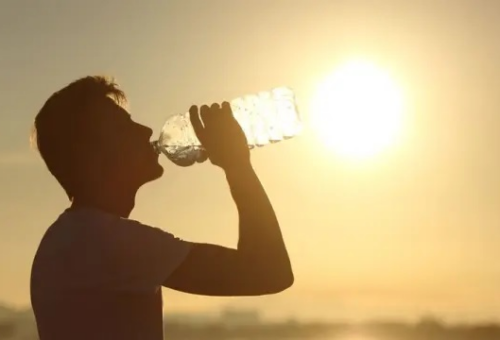 Nueva York activa plan de emergencia ante intensa ola de calor por el Día de la Independencia