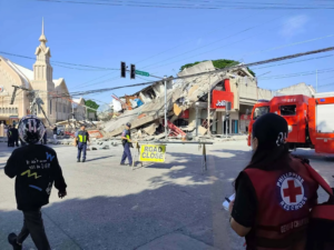 Terremoto de 7.8 en Filipinas deja al menos 32 muertos y más de 200 heridos