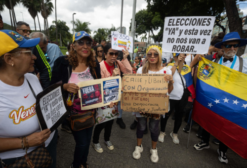 Sindicatos protestan en Caracas y exigen la salida de Delcy Rodríguez
