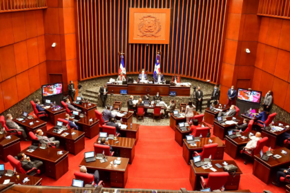 SENADO APRUEBA EN PRIMERA LECTURA Y CON MODIFICACIONES EL PROYECTO DE LEY DE REFORMA POLICIAL