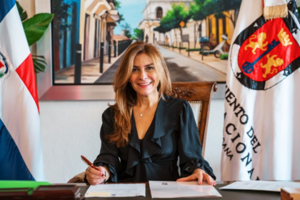 Carolina Mejía defiende los cacerolazos como una expresión democrática y pide escuchar a la ciudadanía
