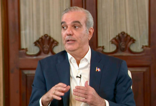 Presidente asegura apoyo logístico y humanitario a misión internacional en Haití