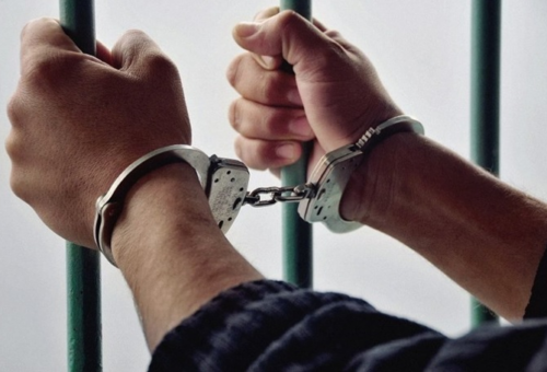 UN HOMBRE RECUPERA LA LIBERTAD TRAS CASI 20 AÑOS EN PRISIÓN PREVENTIVA EN DAJABÓN