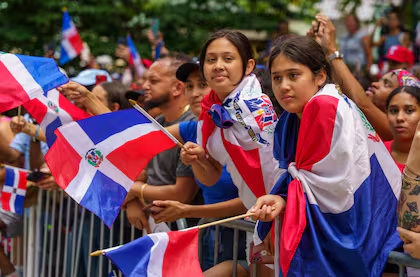 Dominicanos superan a los puertorriqueños como la mayor comunidad latina de El Bronx