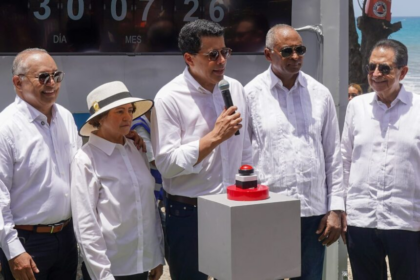 David Collado anuncia transformación turística del malecón de Baní
