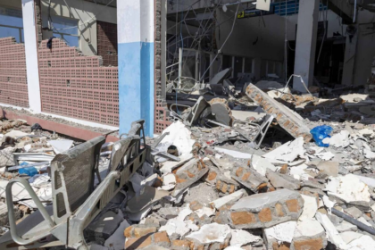 TERREMOTO EN INDONESIA DEJA DECENAS DE MUERTOS Y MILES DE EVACUADOS