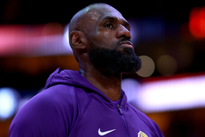 LeBron James lleva su pasión por el golf a YouTube con una reunión de los Cavaliers