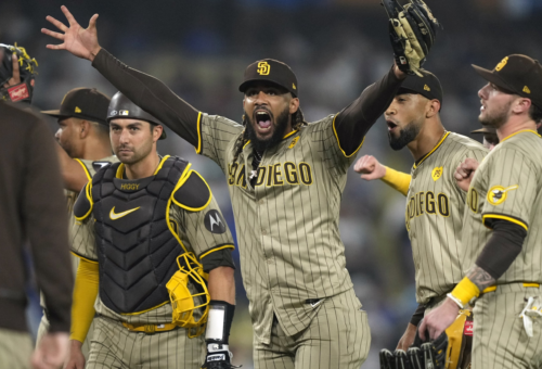 MLB aprueba a José E. Feliciano y Kwanza Jones como nuevos propietarios de los Padres de San Diego