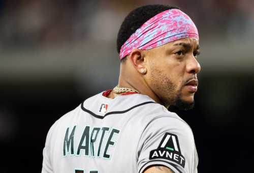 Ketel Marte regresa a Phoenix para someterse a una resonancia en la rodilla