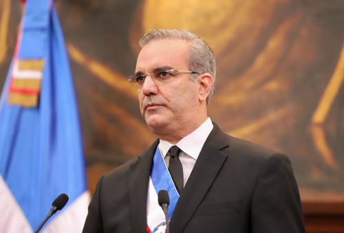ABINADER DESTACA LEY 47-25 PARA TRANSPARENTAR COMPRAS PÚBLICAS