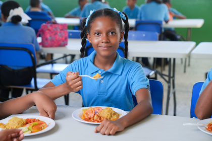 INABIE presenta los menús escolares para el año lectivo 2026-2027