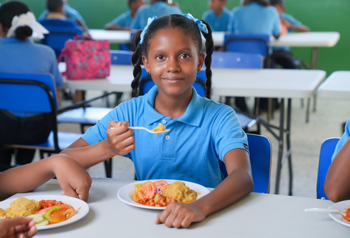 INABIE presenta los menús escolares para el año lectivo 2026-2027