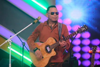 “AUNQUE ME LLORES” DE JOE VERAS ENCUENTRA UNA NUEVA GENERACIÓN TRES DÉCADAS DESPUÉS DE SU GRABACIÓN