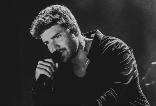 Pablo Alborán prioriza su recuperación tras ser diagnosticado con neumonía
