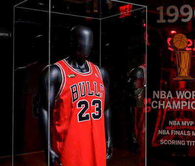 Camiseta de Michael Jordan de “The Last Dance” podría alcanzar los US$100 millones