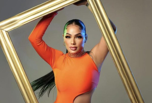 Katherine Páez deja atrás “La Real Pomposa” y vuelve a sus raíces