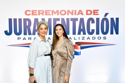 FARIDE RAFUL ENTREGA LA NACIONALIDAD DOMINICANA A 182 EXTRANJEROS