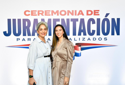 FARIDE RAFUL ENTREGA LA NACIONALIDAD DOMINICANA A 182 EXTRANJEROS