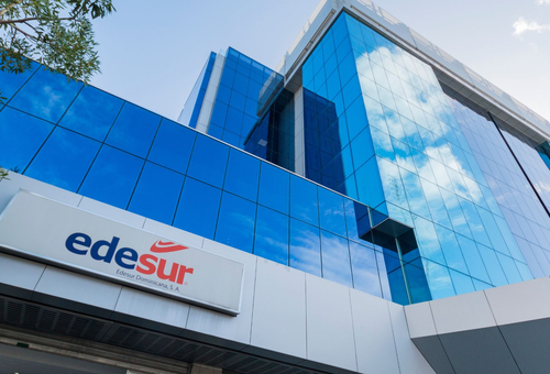 Detienen a cinco empleados de brigadas contratadas por Edesur por presuntos cobros indebidos