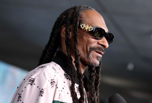 SNOOP DOGG LLEVARÁ SU HISTORIA AL CINE Y TUPAC SERÁ PARTE DE ELLA