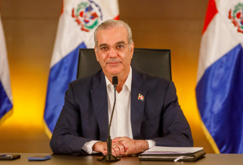 Abinader confirma negociaciones con EE. UU. para eliminar arancel del 12.5 %